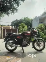 Bajaj discover 125 bike in new condition only 17k distance travelled.