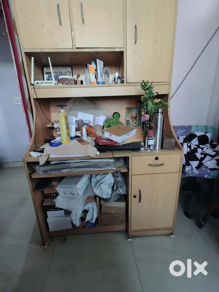 Computer Table with book shelf for student ( LxWxH - 42x 22x 72 inch )