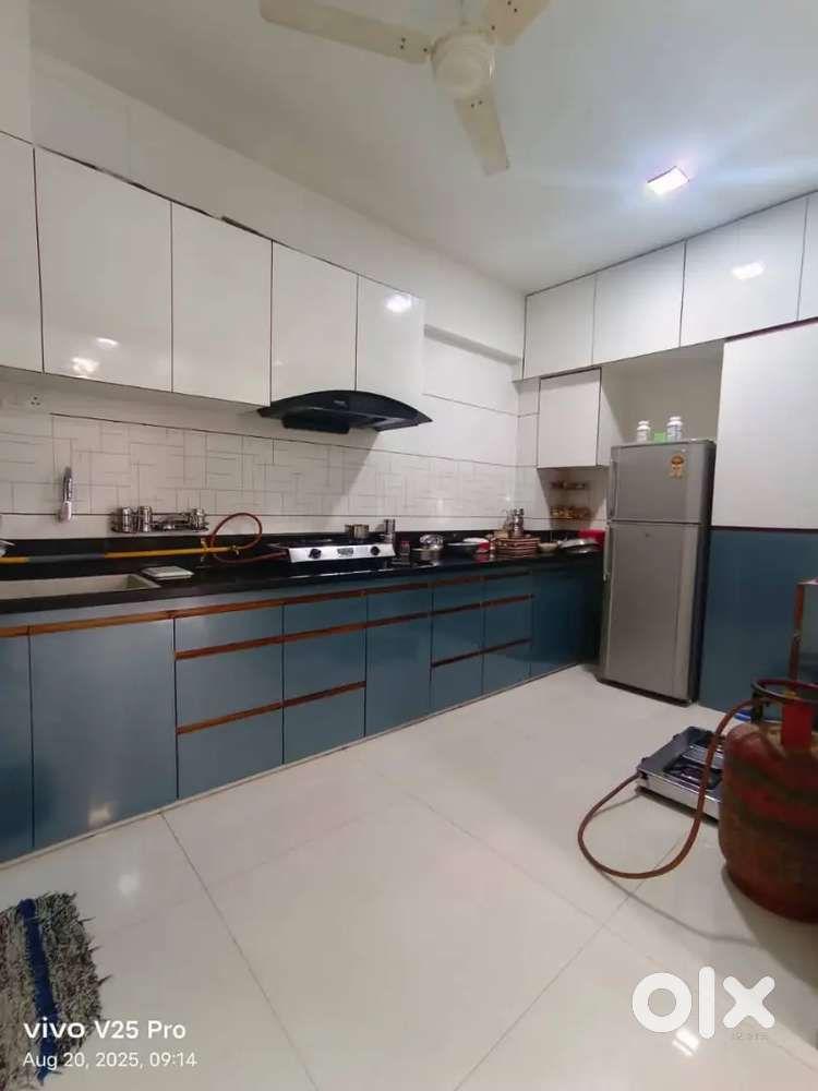 Independent 2bhk flat for rent in Ranjit Avenue