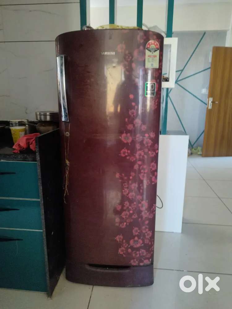 Samsung refrigerator 200liter