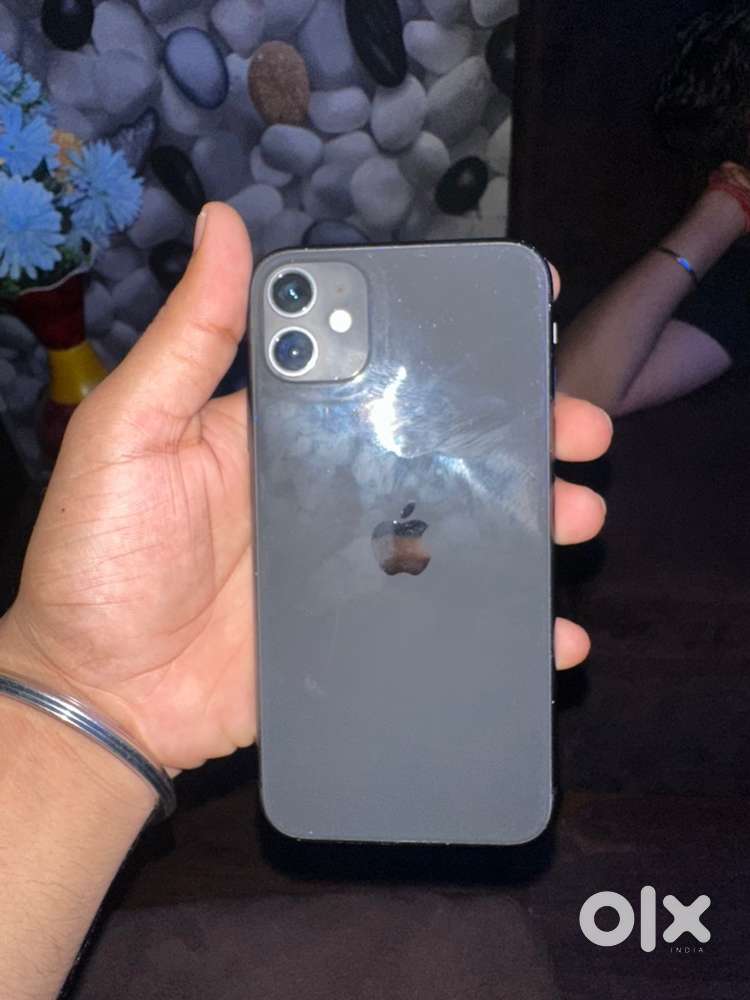 I phone 11 for sell all ok condion only 1300