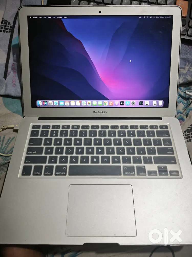 Macbook air 8/128 gb for sale