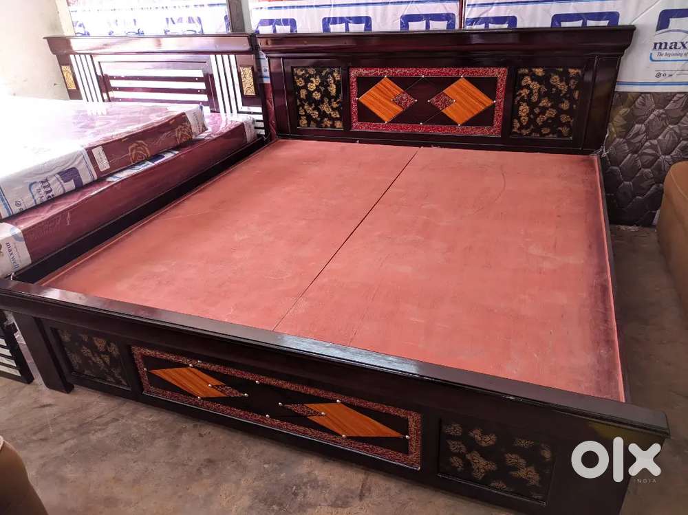 6/6  king size tealwood cot