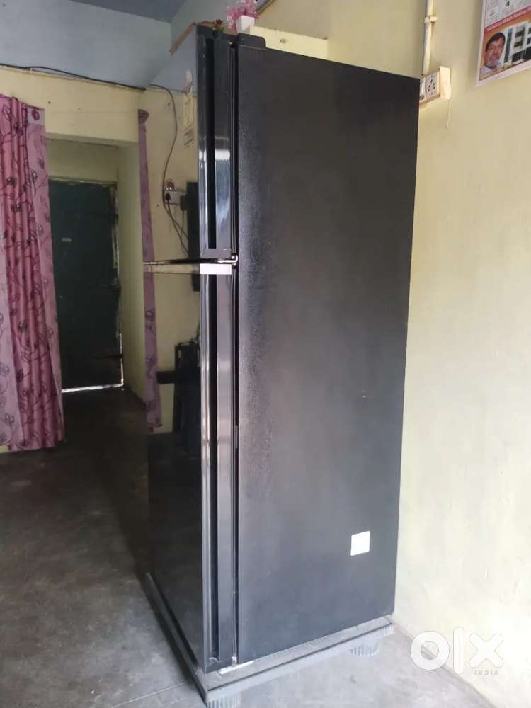 Whirlpool double door refrigerator