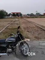 9 lakh / बिस्सा 4 बिस्सा 4 कड़ी maine rode se 10 mtr undr