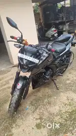 BAJAJ PULSAR N 160 Sports bike