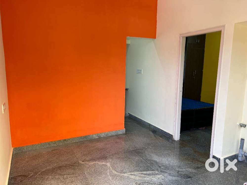 Fully Furnished 1 BHK for Rent – Prime Location Near Royal Meenakshi