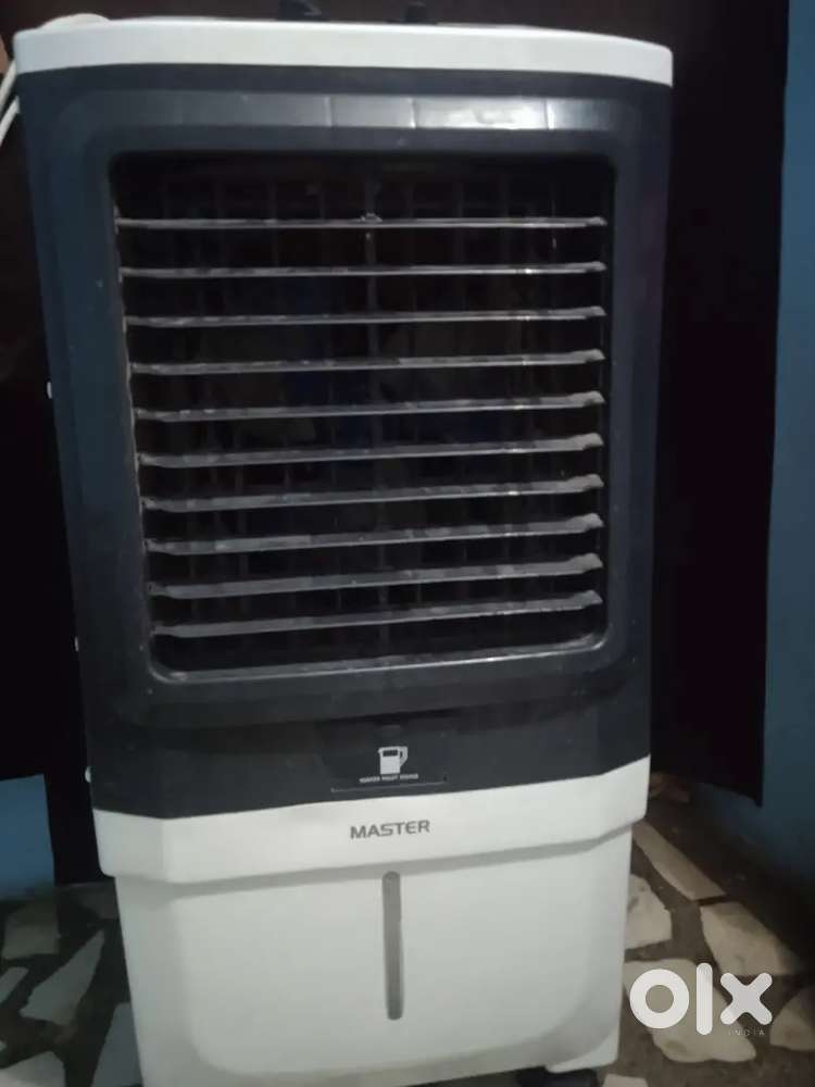 5 month old cooler new condition
