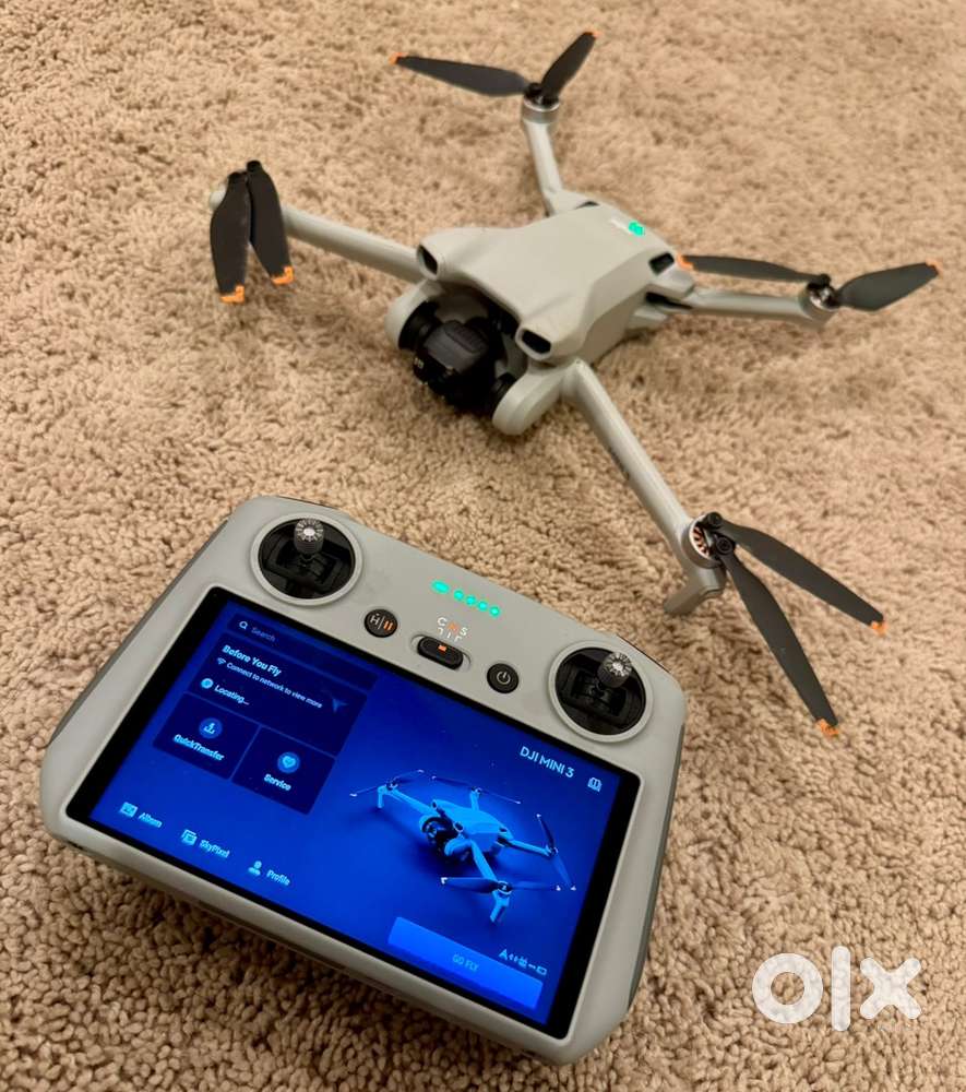 DJI Mini 3 FlyMore Drone Combo