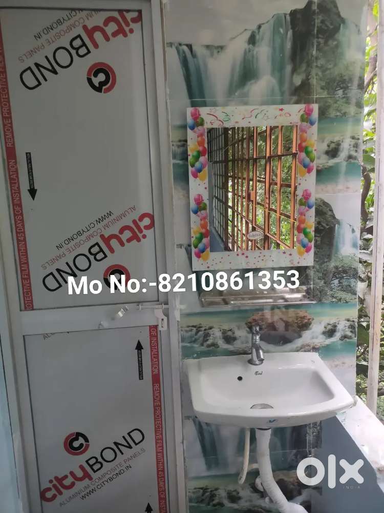 1-Rk Flat is available for rent at hirabag chowk (Atal chowk).