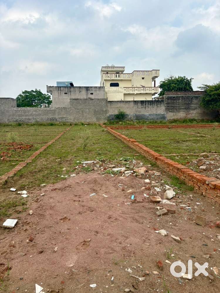 Plot available on easy emi .Size-50, 75, 100 etc starting at 12000/gaj