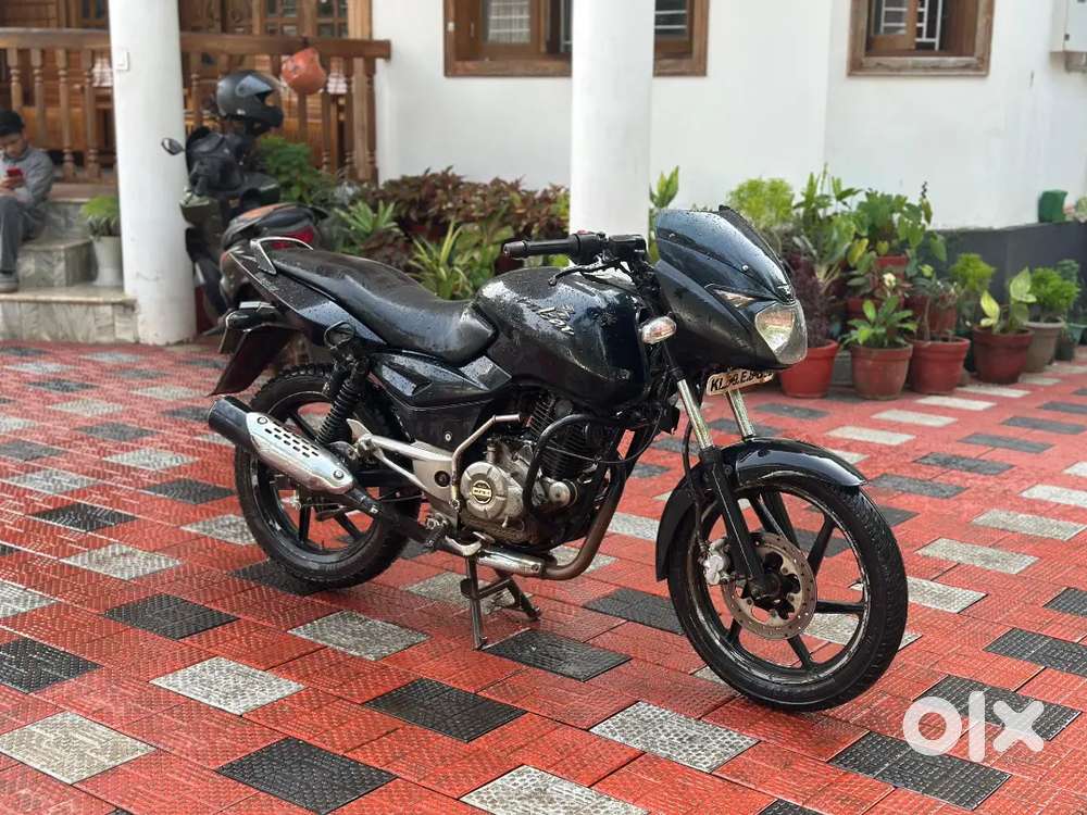 Pulser 150 good condition