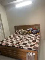 Available 2bhk fully fur.flat 4 rent girls/family nr. mansarovar plaza