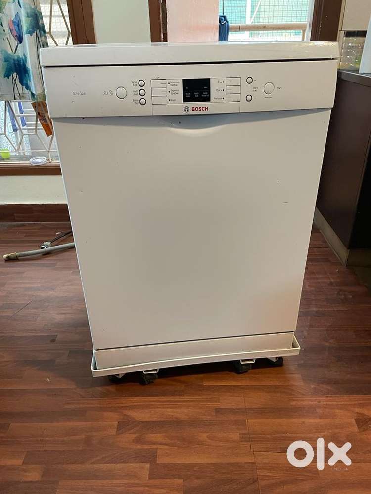 Dish washer Bosch SMS66GW01I Free Standing 12 Place Settings