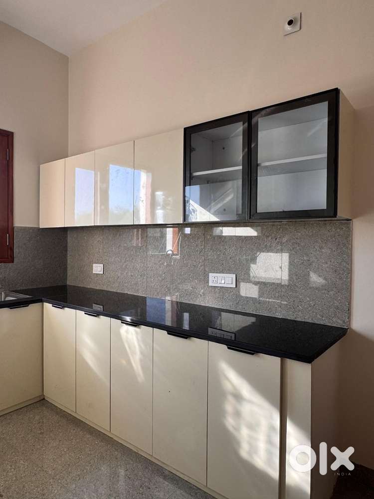 3BHK SINGLE STORY 8 MARLA NEWILY BUILT HOUSE