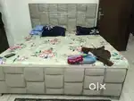 Double bed without mattress