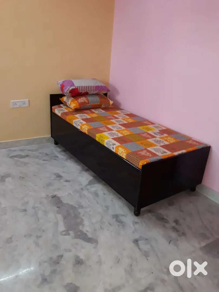 Pg for girls only 1 bed room and bathroom