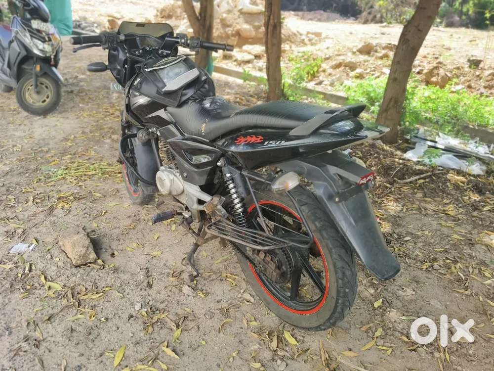 Baja pulser 150c 2015 model with good condition