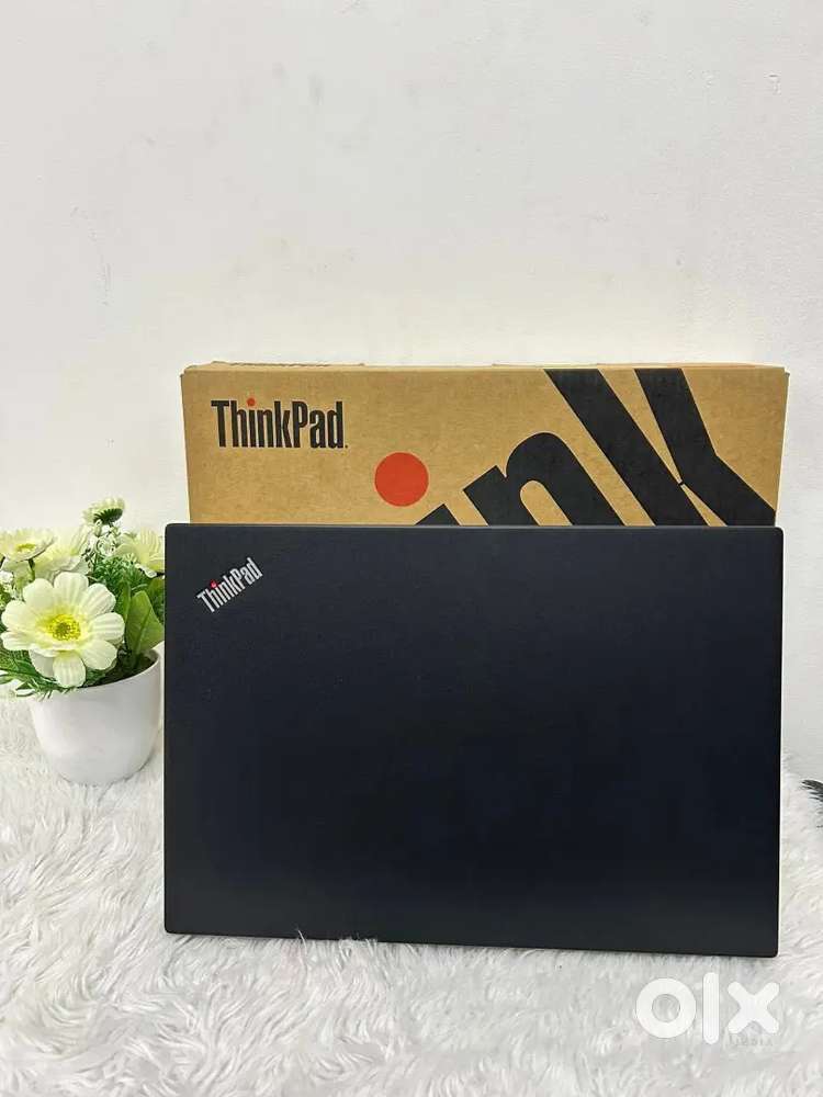 Lenovo thinkpad T14s I7 10th gen premium laptop slim lightweight