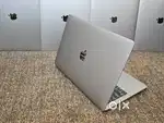 Apple Laptop 2019 Mfd. i7/16gb Ram 512gb SSD 13inch Retina Display