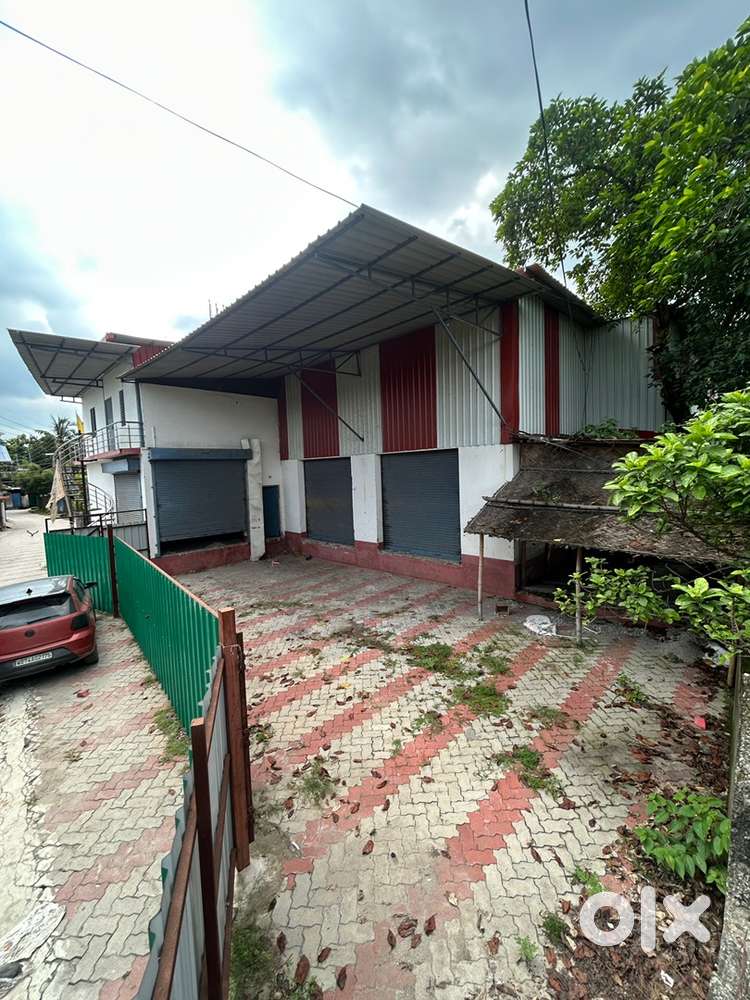 Warehouse available for rent at Sevoke road