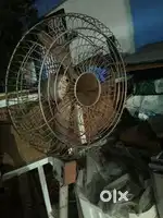 Pedestal standing fan