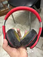 Soundcore q10 over ear headphones in proper working condition