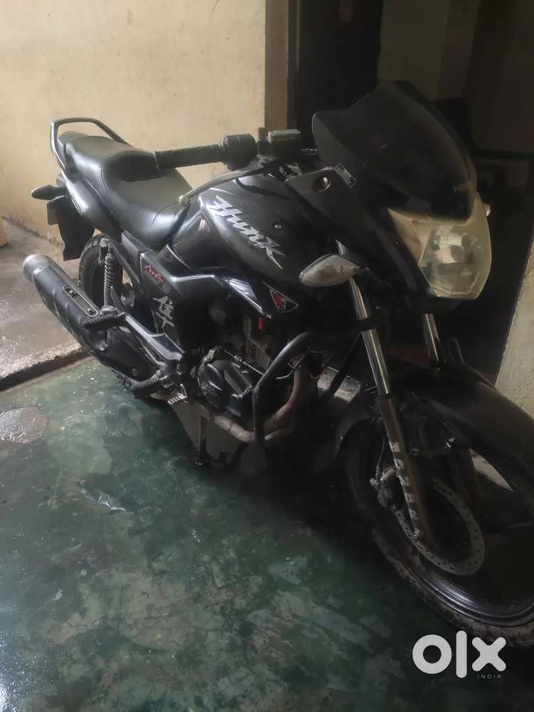 Urgent sell tubeless tyre 150cc engine