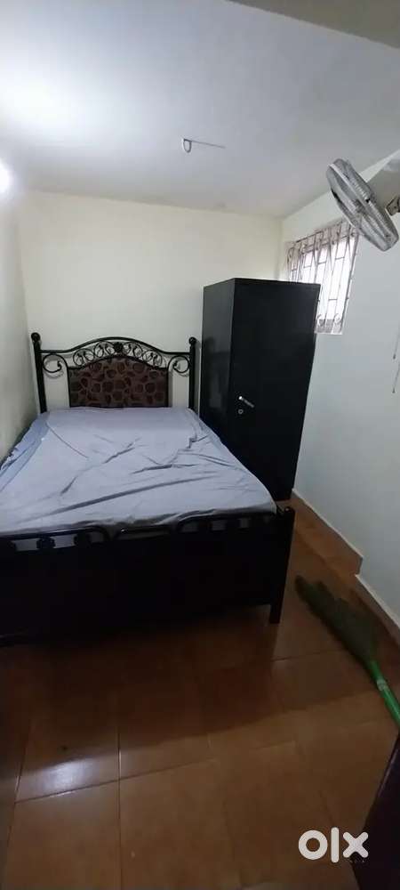 Fully furnished Studio Room with Bike Parking