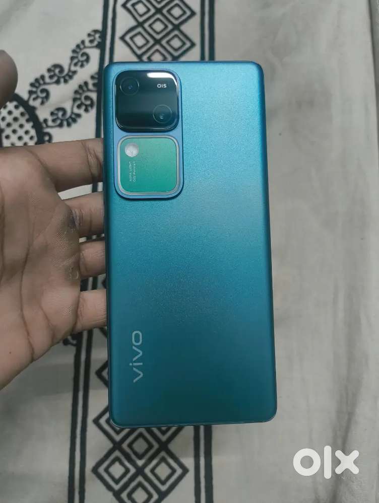 Vivo v30 8/128