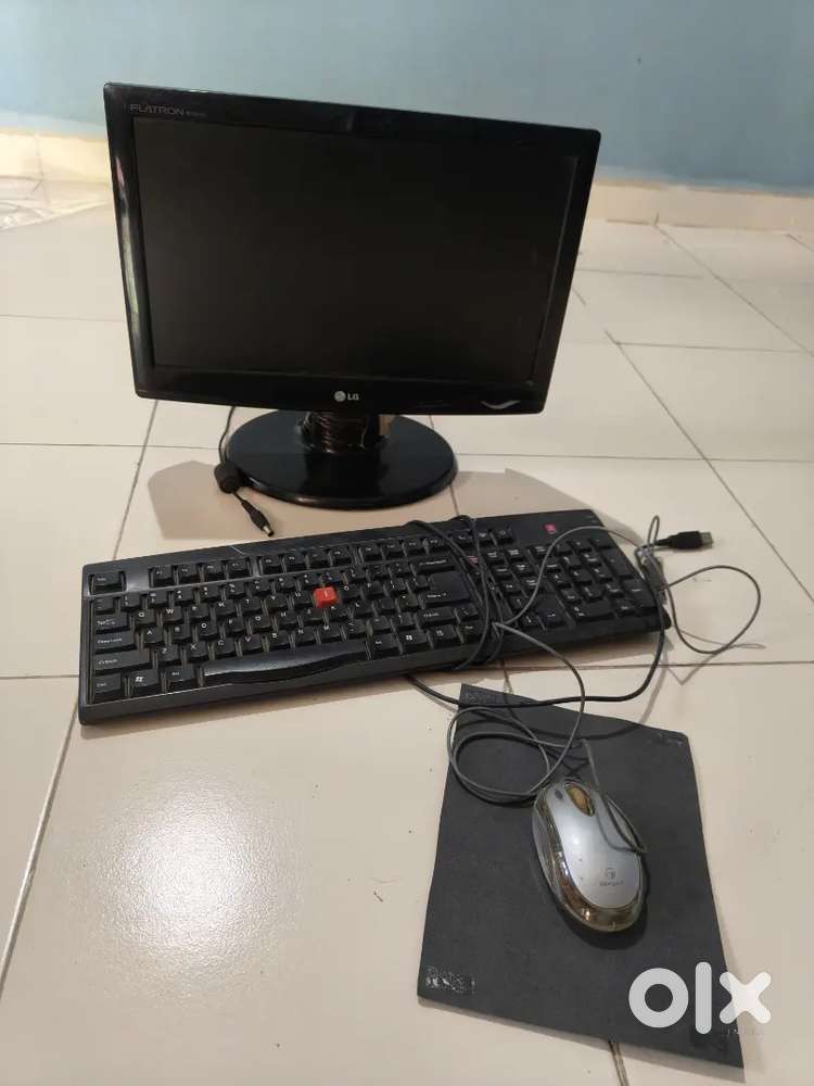 LG Monitor (No CPU) with keyboard and mouse