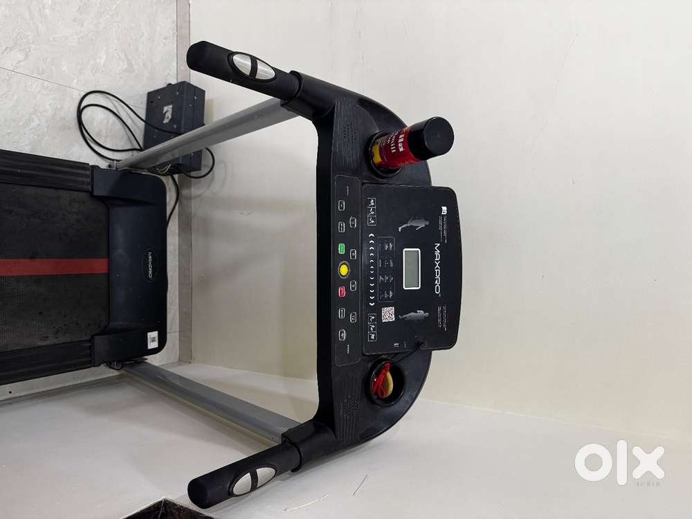 MAXPRO Force 4.5 HP Peak DC Motor Folding Treadmill for Home use