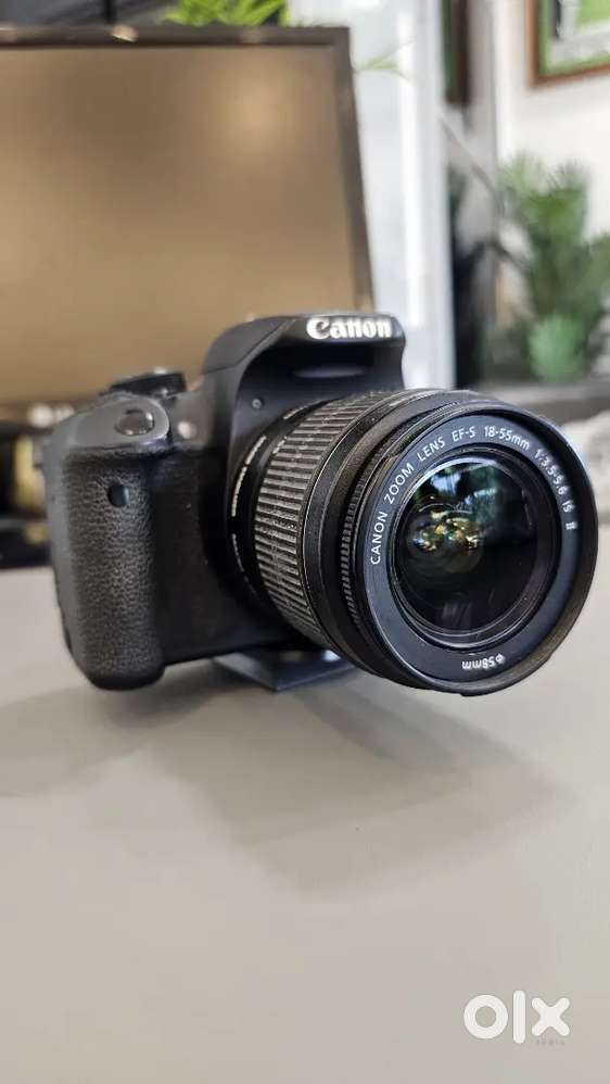 Canon 700D