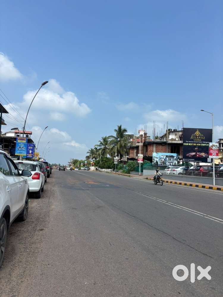 Available 200 sqmt showroom for rent at Chogum road Porvorim