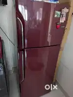 Double door refrigerator