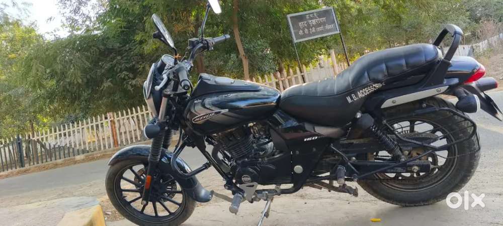 Avenger in very new condition, 45-47 average , 19000 km driven