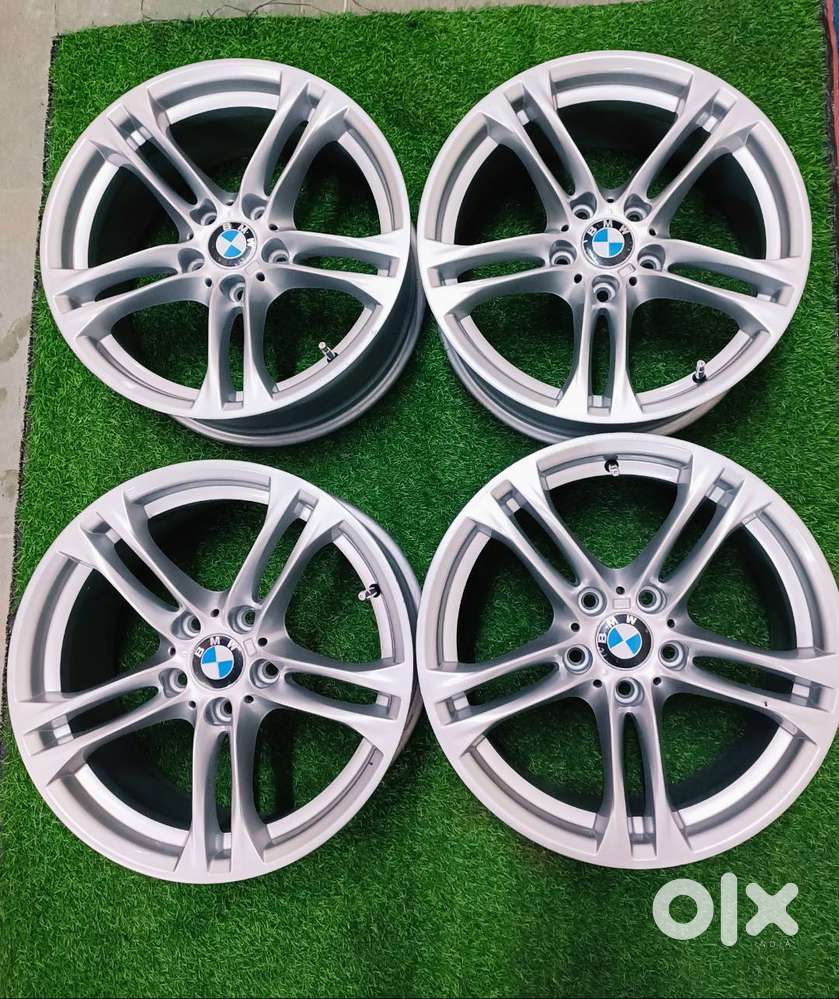 BMW M SPORT ORIGINAL ALLOY WHEELS 18 INCH (GOOD CONDITION)