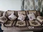 7seater sofa with table in good condition
