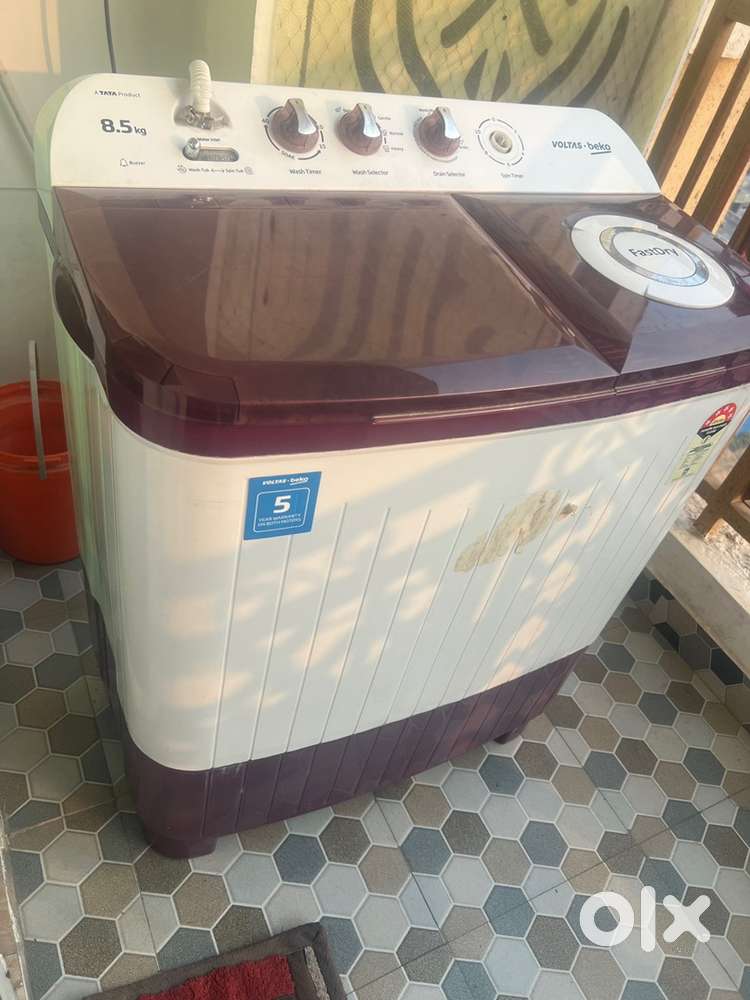 Voltas Semi-Automatic Washing Machine  3 Years Old