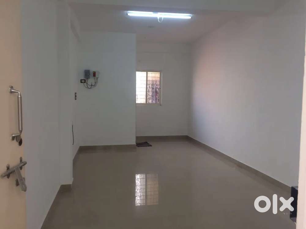 SHOP/OFFICE space at BSA Road/Tannery road.