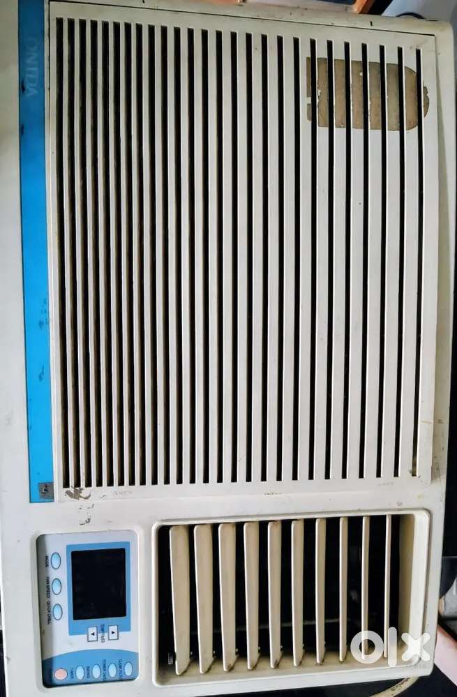 Window 1.5 ton AC