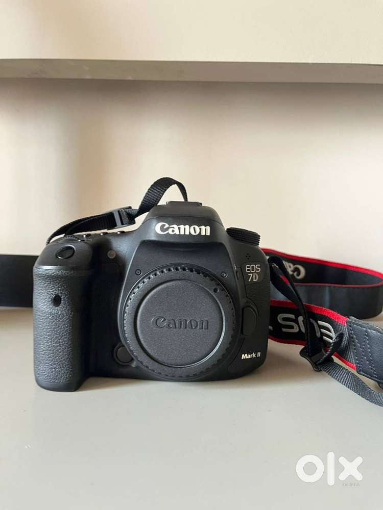 Canon EOS 7D Mark ll Full Kit with Lenses