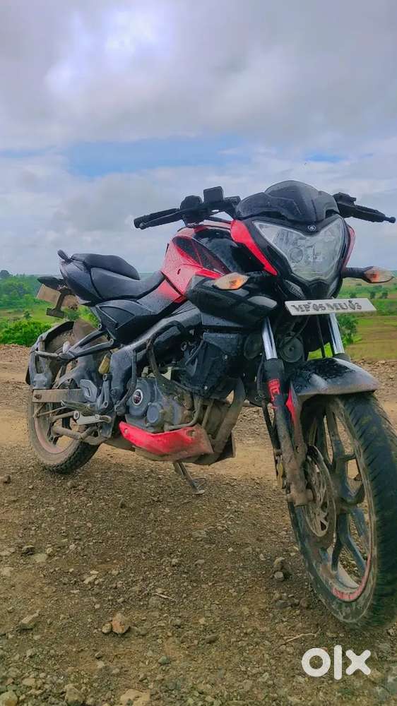 Dusri bike lena hai gadi badiya hai indore m chli h  office se ghar