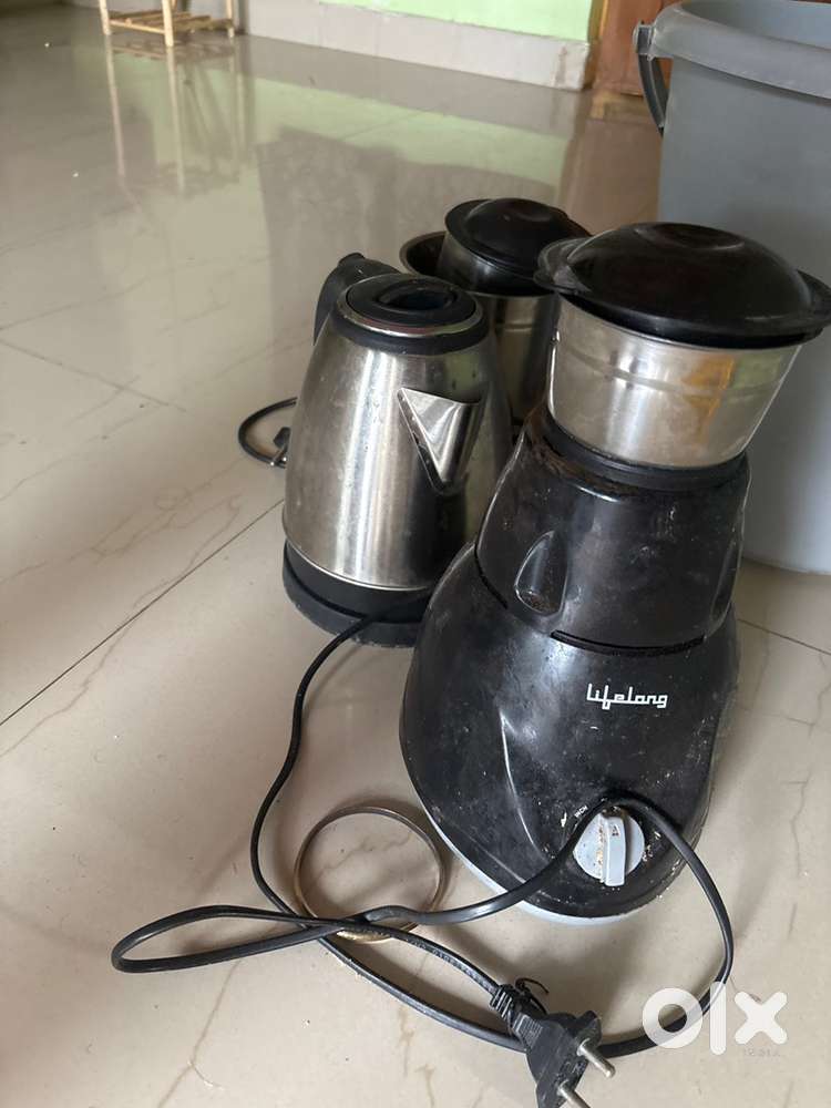 Mixer and kettle