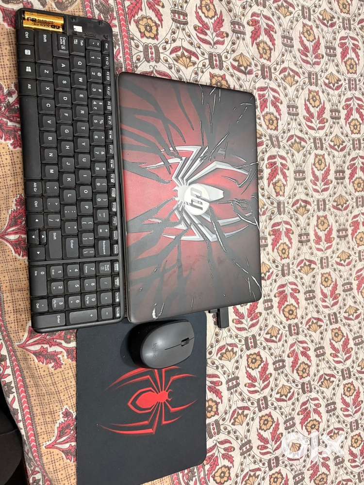 Hp laptop processor storage 512, 8GBRAM windows 11 full working