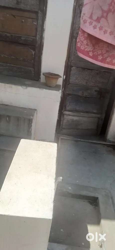 One room  bathroom and kitchen