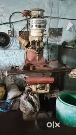Milling machine