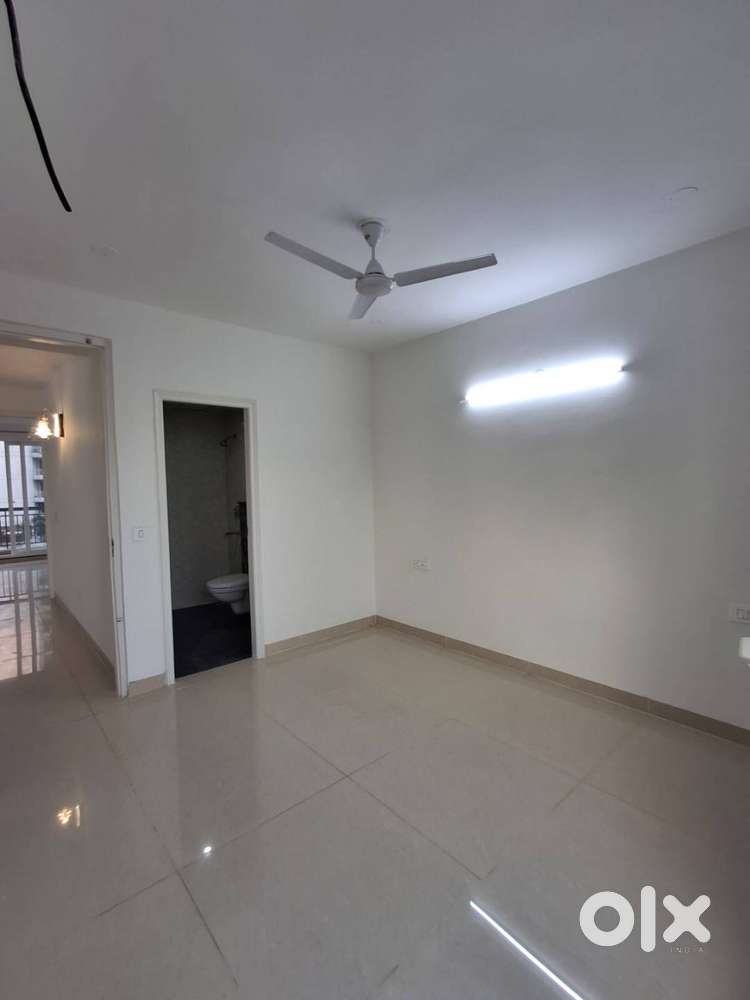 3BHK Semi-Furnished Flat for Rent – Ambala Chandigarh Expressway