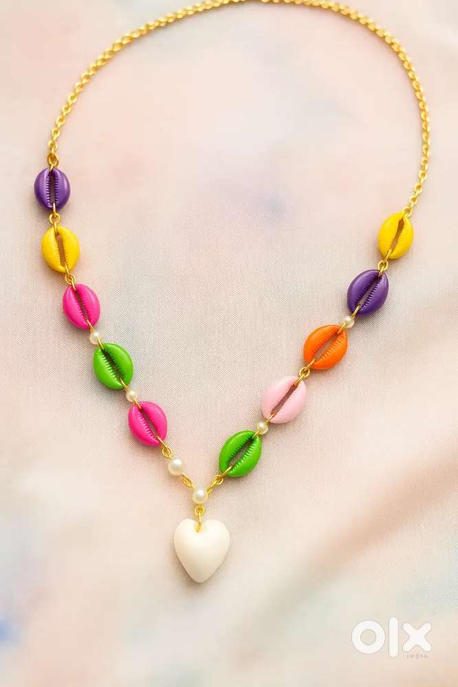 Fashionable pants cogen pan and designing outfit and jewellery modelli