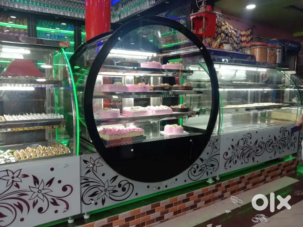 Sweet display counter